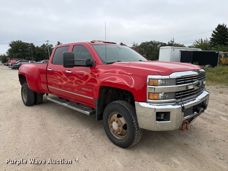 image for item FP3105 2015 Chevrolet Silverado 3500HD Crew Cab pickup truck