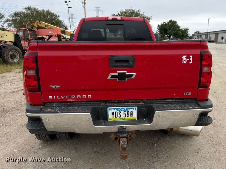 image for item FP3105 2015 Chevrolet Silverado 3500HD Crew Cab pickup truck