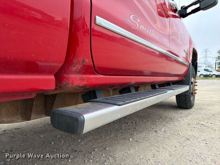 image for item FP3105 2015 Chevrolet Silverado 3500HD Crew Cab pickup truck