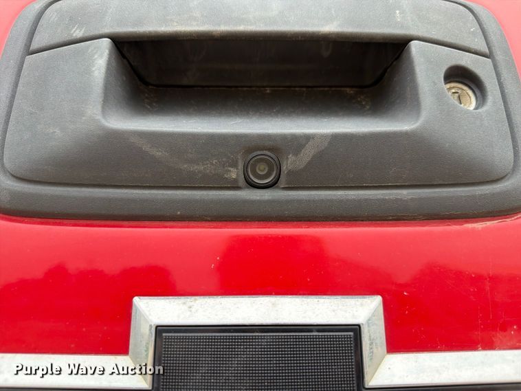 image for item FP3105 2015 Chevrolet Silverado 3500HD Crew Cab pickup truck