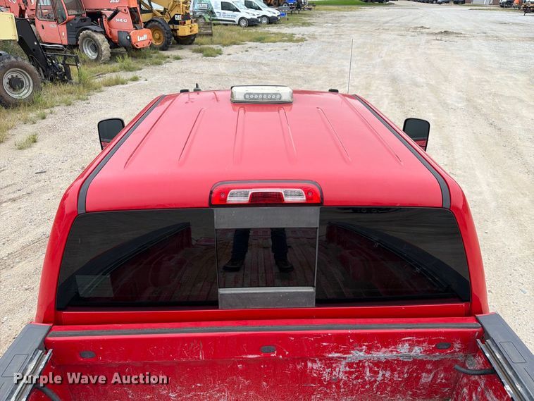 image for item FP3105 2015 Chevrolet Silverado 3500HD Crew Cab pickup truck