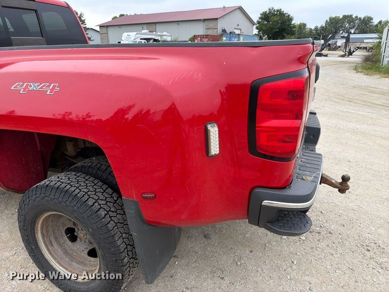 image for item FP3105 2015 Chevrolet Silverado 3500HD Crew Cab pickup truck