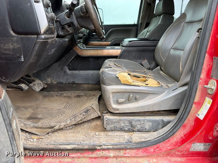 image for item FP3105 2015 Chevrolet Silverado 3500HD Crew Cab pickup truck