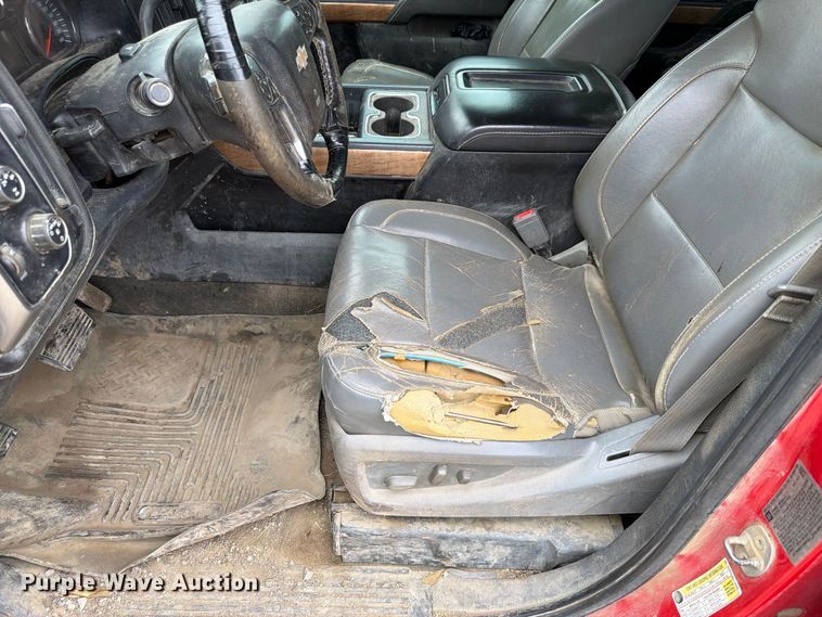 image for item FP3105 2015 Chevrolet Silverado 3500HD Crew Cab pickup truck