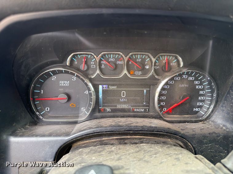 image for item FP3105 2015 Chevrolet Silverado 3500HD Crew Cab pickup truck