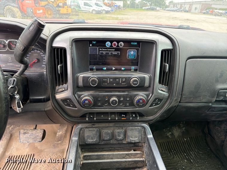 image for item FP3105 2015 Chevrolet Silverado 3500HD Crew Cab pickup truck