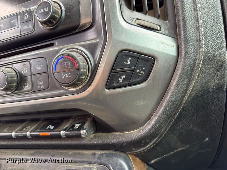 image for item FP3105 2015 Chevrolet Silverado 3500HD Crew Cab pickup truck