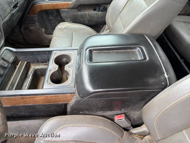 image for item FP3105 2015 Chevrolet Silverado 3500HD Crew Cab pickup truck