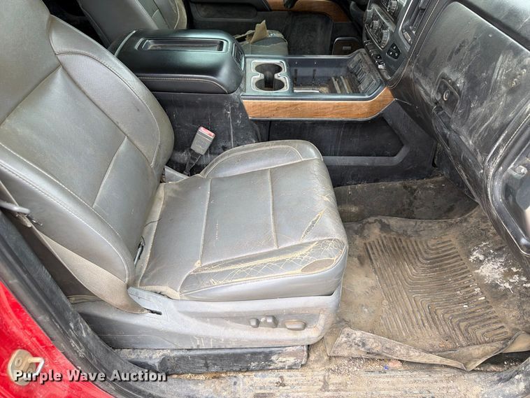 image for item FP3105 2015 Chevrolet Silverado 3500HD Crew Cab pickup truck