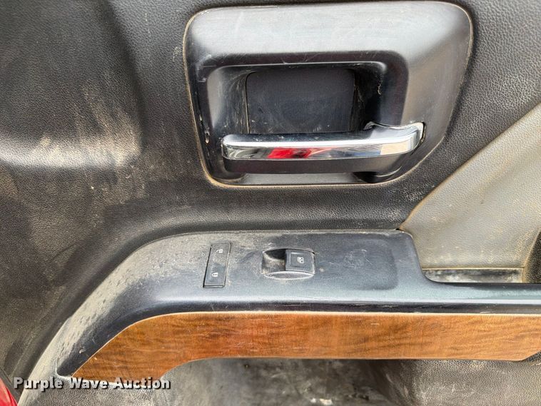 image for item FP3105 2015 Chevrolet Silverado 3500HD Crew Cab pickup truck
