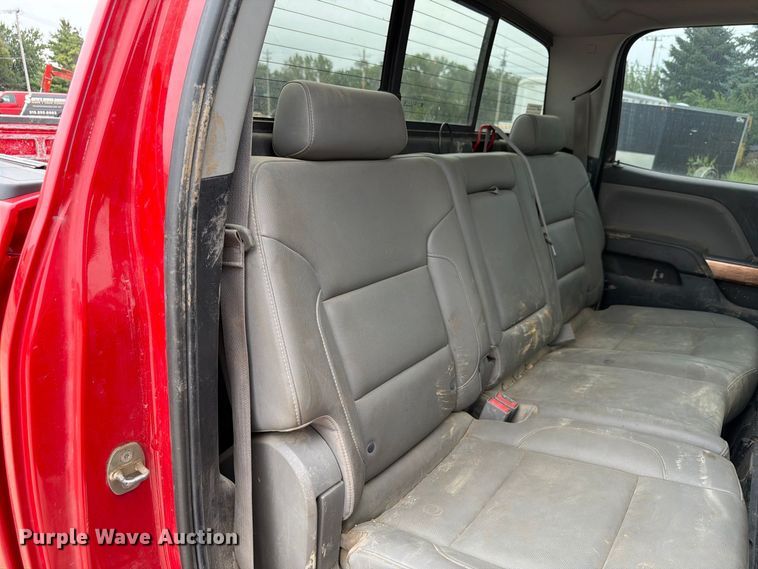 image for item FP3105 2015 Chevrolet Silverado 3500HD Crew Cab pickup truck