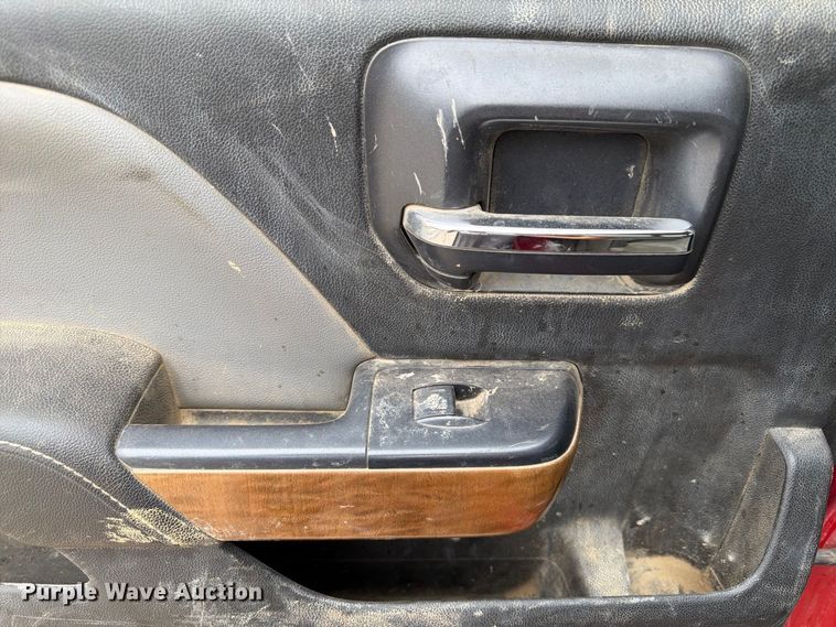 image for item FP3105 2015 Chevrolet Silverado 3500HD Crew Cab pickup truck