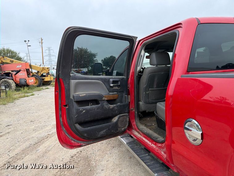 image for item FP3105 2015 Chevrolet Silverado 3500HD Crew Cab pickup truck