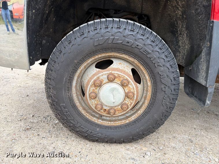 image for item FP3105 2015 Chevrolet Silverado 3500HD Crew Cab pickup truck