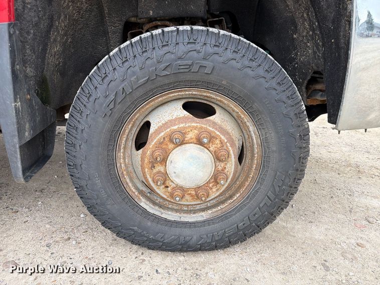 image for item FP3105 2015 Chevrolet Silverado 3500HD Crew Cab pickup truck