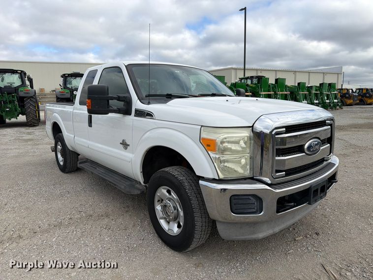 image for item FP3116 2011 Ford F250 Super Duty Ext. Cab pickup truck