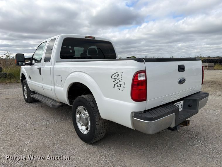 image for item FP3116 2011 Ford F250 Super Duty Ext. Cab pickup truck