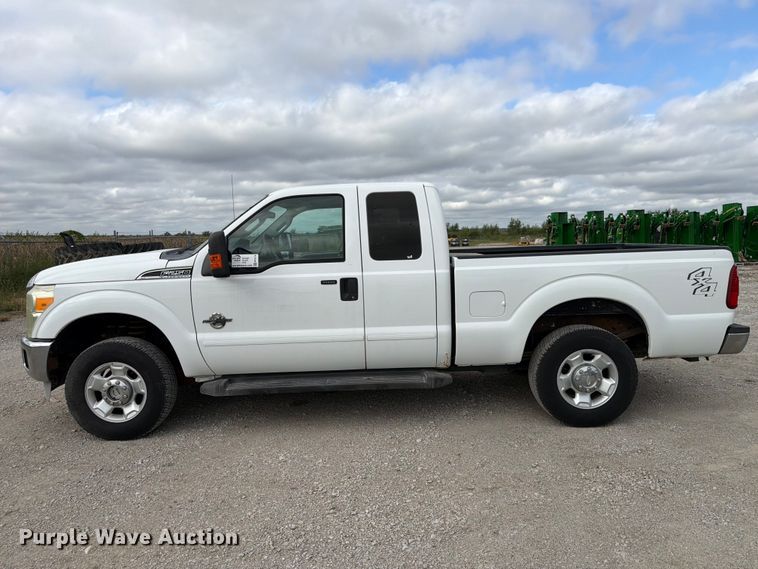 image for item FP3116 2011 Ford F250 Super Duty Ext. Cab pickup truck