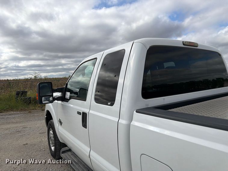 image for item FP3116 2011 Ford F250 Super Duty Ext. Cab pickup truck