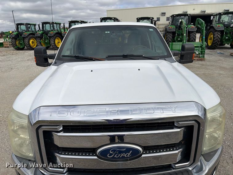 image for item FP3116 2011 Ford F250 Super Duty Ext. Cab pickup truck