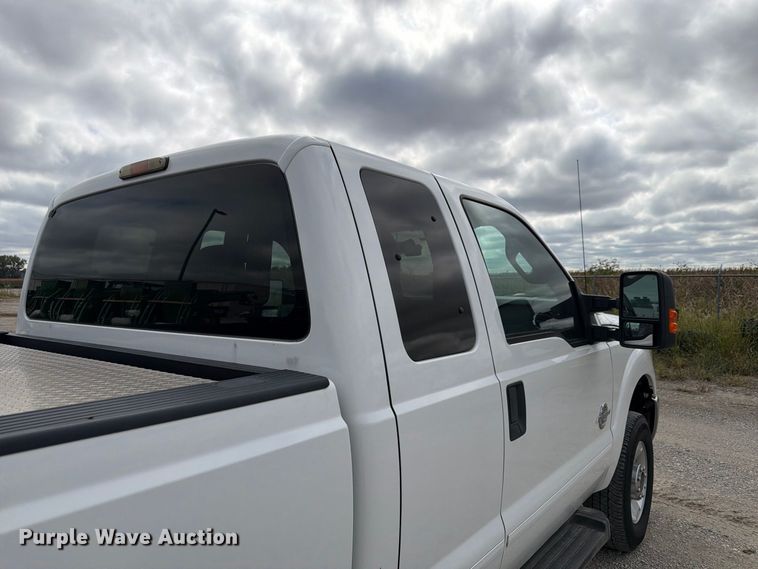 image for item FP3116 2011 Ford F250 Super Duty Ext. Cab pickup truck