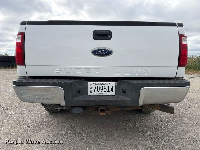 image for item FP3116 2011 Ford F250 Super Duty Ext. Cab pickup truck