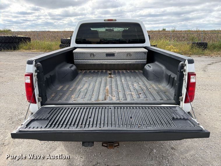 image for item FP3116 2011 Ford F250 Super Duty Ext. Cab pickup truck