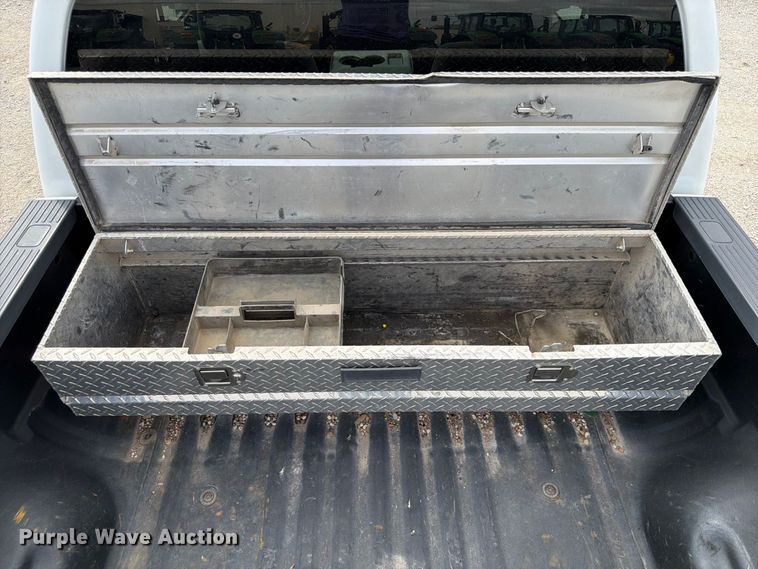 image for item FP3116 2011 Ford F250 Super Duty Ext. Cab pickup truck
