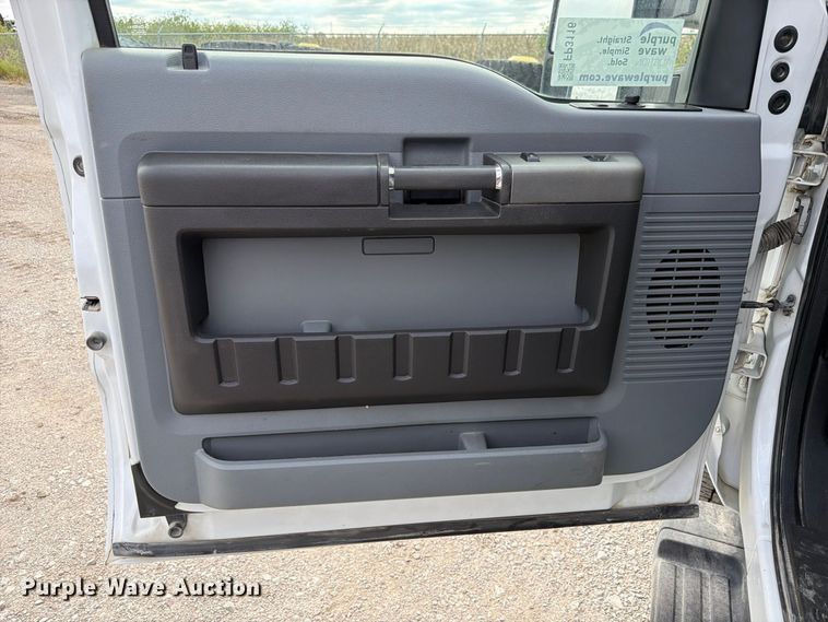 image for item FP3116 2011 Ford F250 Super Duty Ext. Cab pickup truck