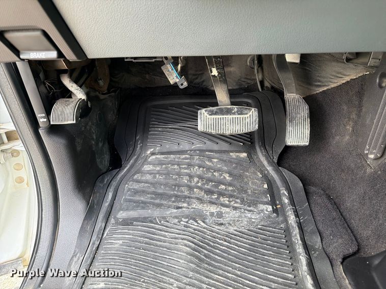 image for item FP3116 2011 Ford F250 Super Duty Ext. Cab pickup truck