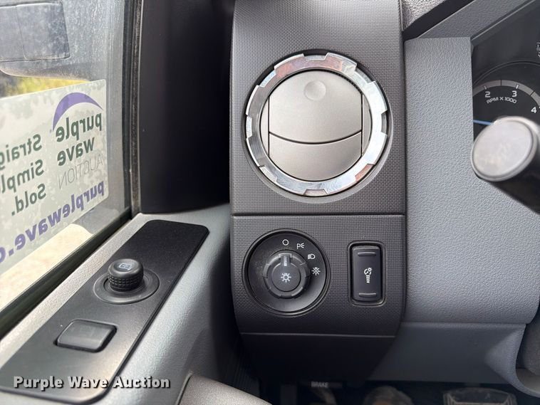 image for item FP3116 2011 Ford F250 Super Duty Ext. Cab pickup truck