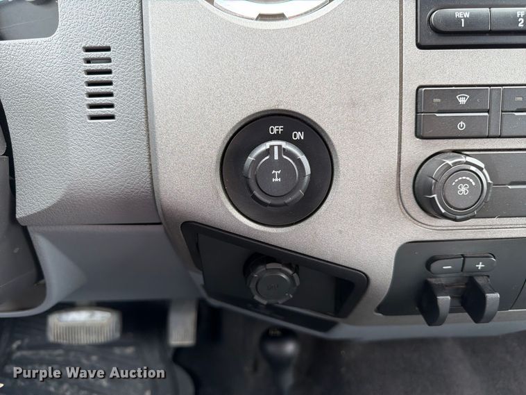 image for item FP3116 2011 Ford F250 Super Duty Ext. Cab pickup truck