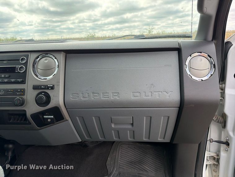 image for item FP3116 2011 Ford F250 Super Duty Ext. Cab pickup truck