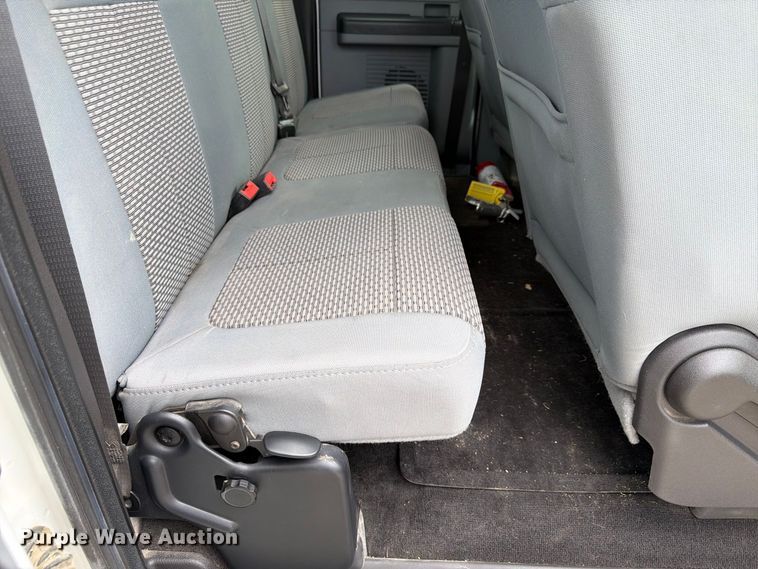 image for item FP3116 2011 Ford F250 Super Duty Ext. Cab pickup truck