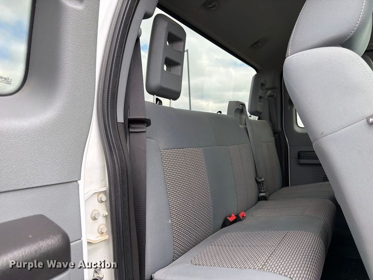 image for item FP3116 2011 Ford F250 Super Duty Ext. Cab pickup truck