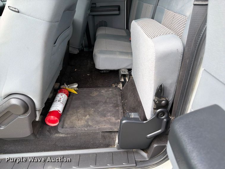 image for item FP3116 2011 Ford F250 Super Duty Ext. Cab pickup truck