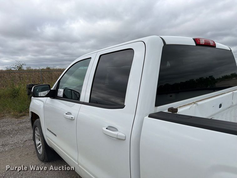 image for item FP3117 2018 Chevrolet Silverado 1500 Crew Cab pickup truck