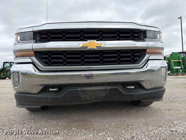 image for item FP3117 2018 Chevrolet Silverado 1500 Crew Cab pickup truck