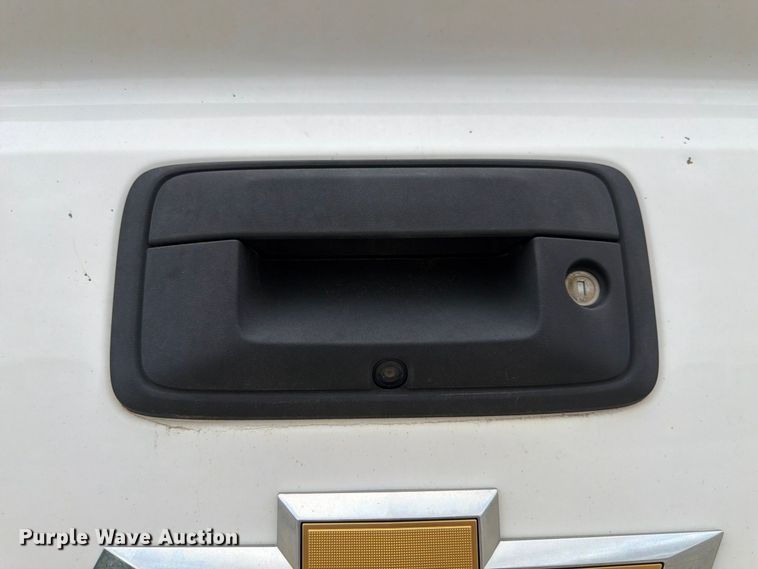 image for item FP3117 2018 Chevrolet Silverado 1500 Crew Cab pickup truck