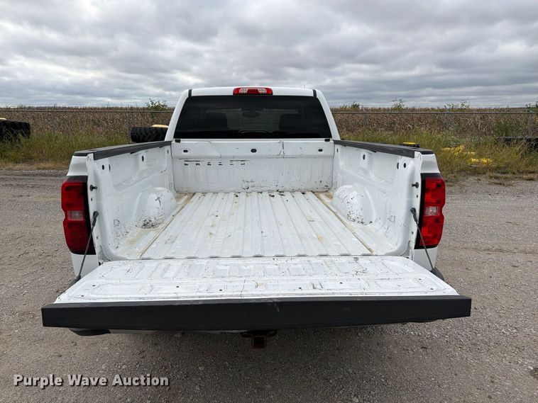 image for item FP3117 2018 Chevrolet Silverado 1500 Crew Cab pickup truck