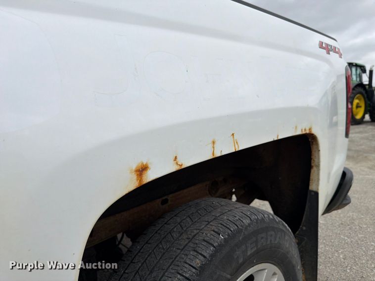 image for item FP3117 2018 Chevrolet Silverado 1500 Crew Cab pickup truck