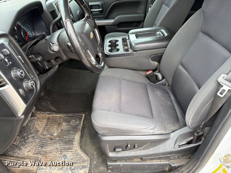 image for item FP3117 2018 Chevrolet Silverado 1500 Crew Cab pickup truck
