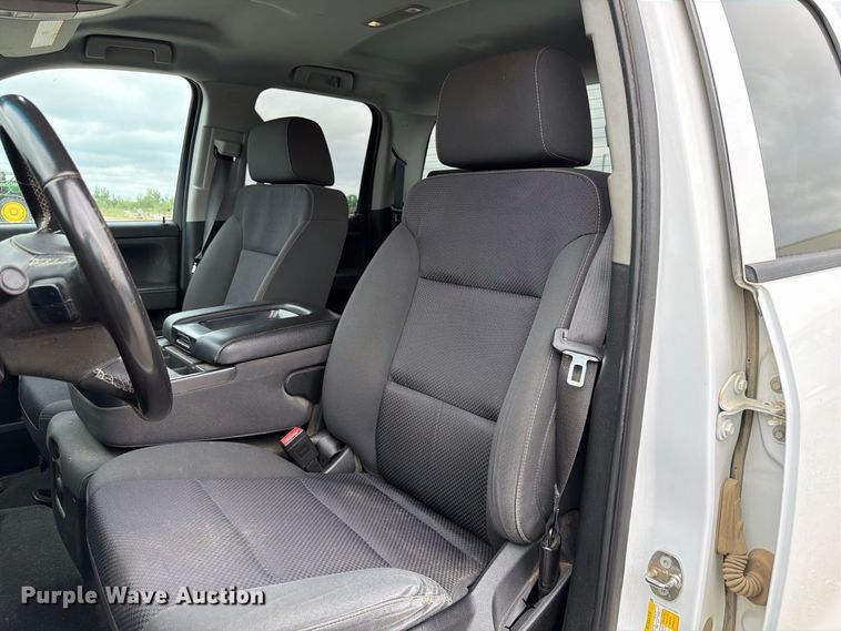 image for item FP3117 2018 Chevrolet Silverado 1500 Crew Cab pickup truck