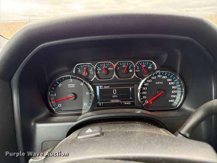 image for item FP3117 2018 Chevrolet Silverado 1500 Crew Cab pickup truck