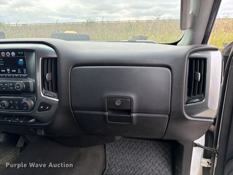 image for item FP3117 2018 Chevrolet Silverado 1500 Crew Cab pickup truck