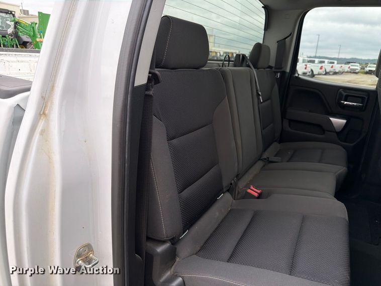 image for item FP3117 2018 Chevrolet Silverado 1500 Crew Cab pickup truck