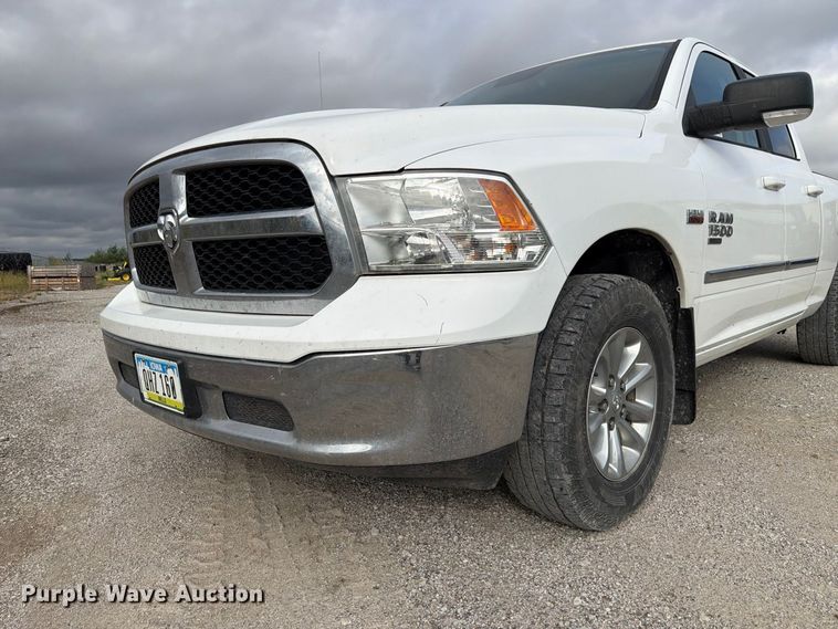 image for item FP3118 2019 RAM 1500 Crew Cab pickup truck