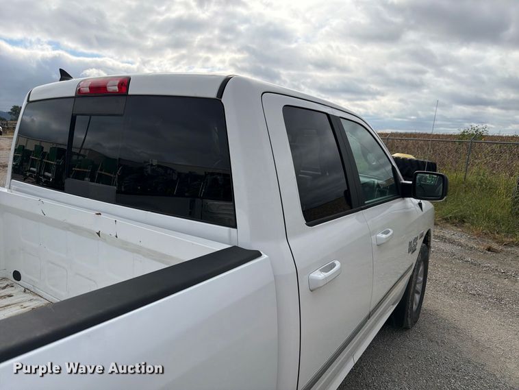 image for item FP3118 2019 RAM 1500 Crew Cab pickup truck