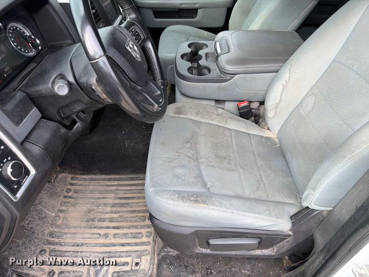 image for item FP3118 2019 RAM 1500 Crew Cab pickup truck