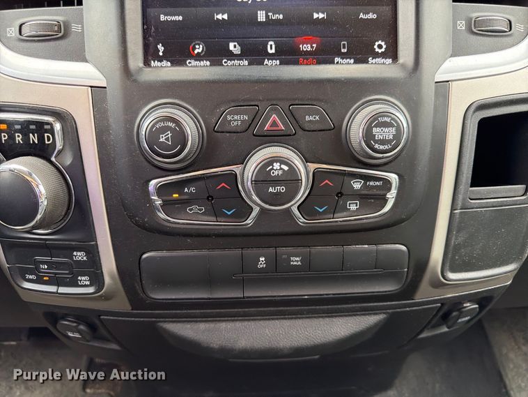 image for item FP3118 2019 RAM 1500 Crew Cab pickup truck